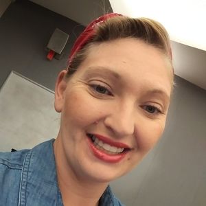 Meet your Posher, Kira